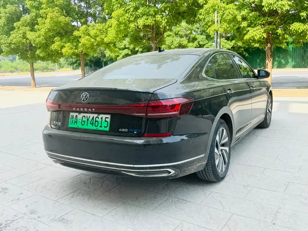 Volkswagen Passat PHEV 2022 — фото 9