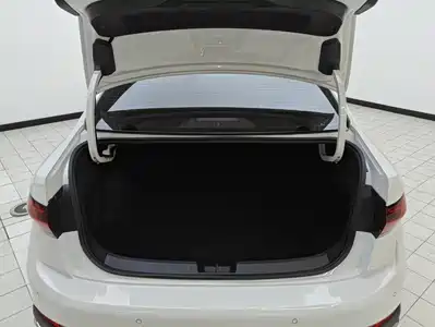 Volkswagen Sagitar 2025