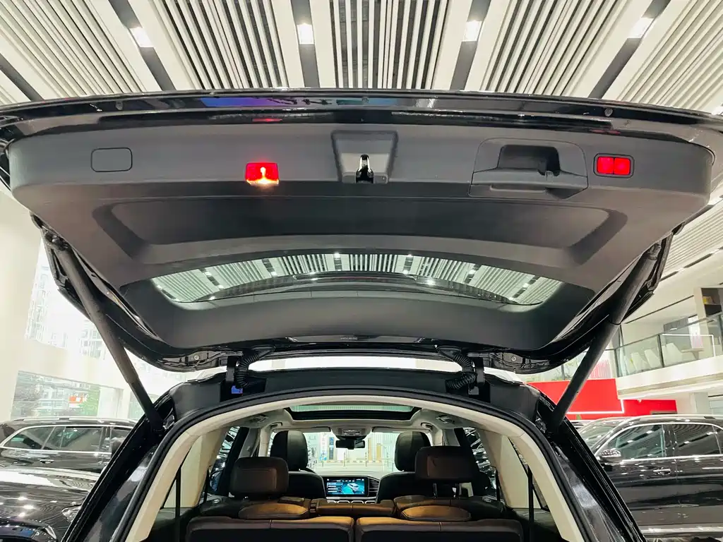 Mercedes-Benz GLS 2021 — фото 24