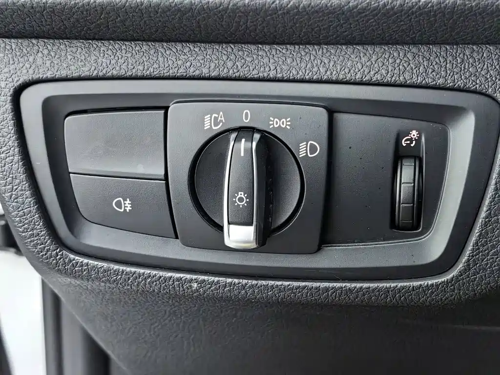 BMW 1 Series 2023 — фото 21