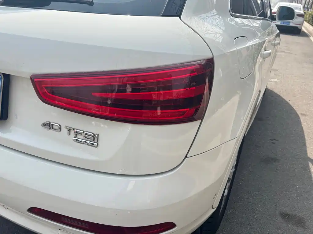 Audi Q3 2013 — фото 13