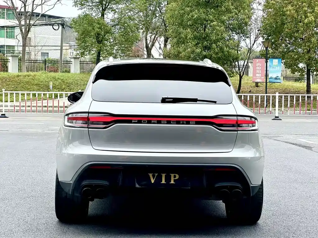 Porsche Macan 2018 — фото 9