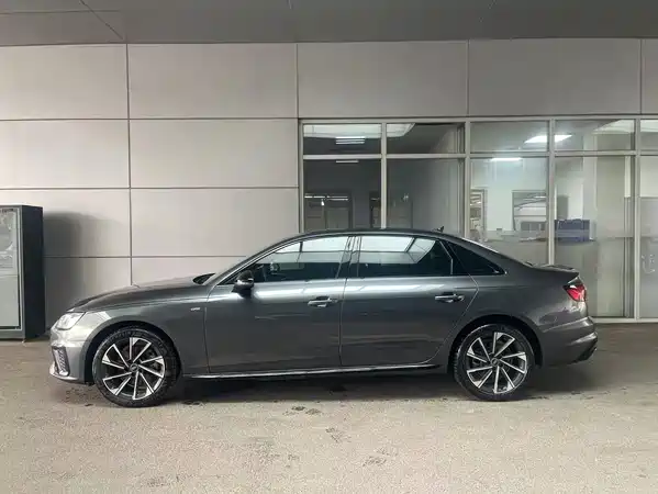 Audi A4L 2023