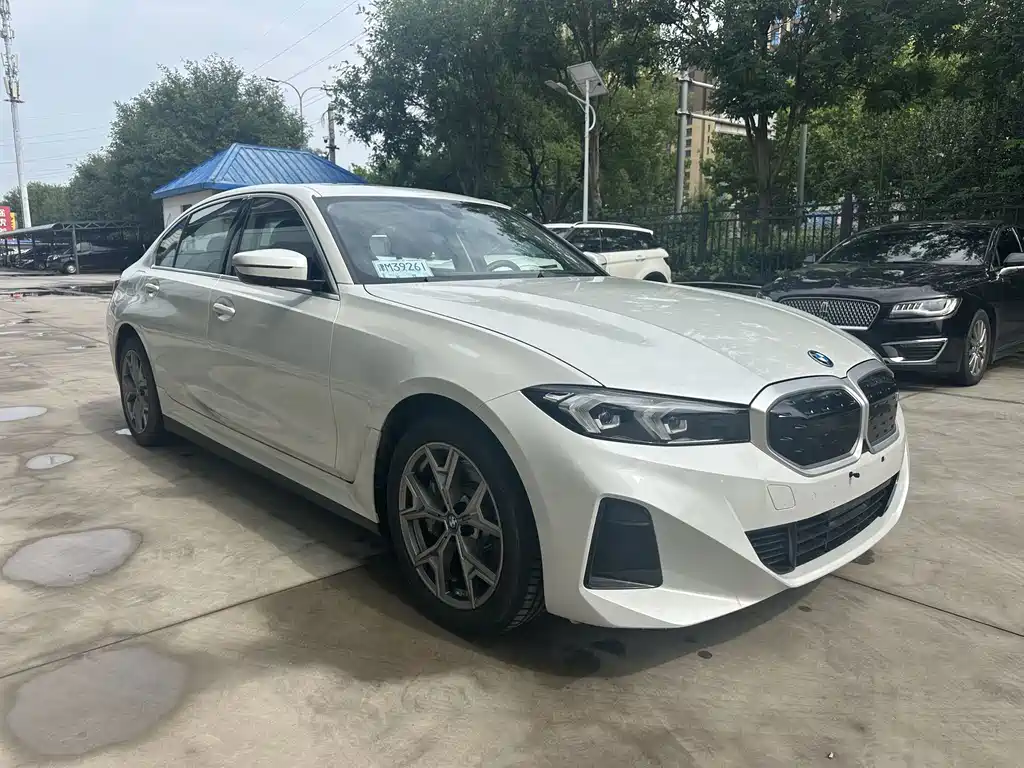 BMW i3 2023