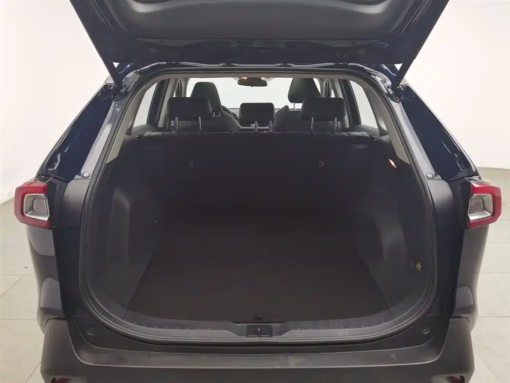 Toyota Wildlander 2022 — фото 16
