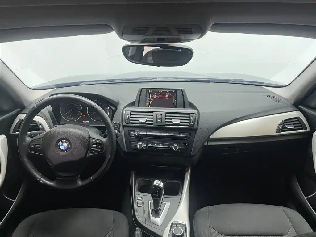 BMW 1 Series 2013 — фото 16