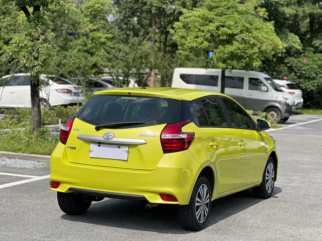 Toyota Yaris L 2016