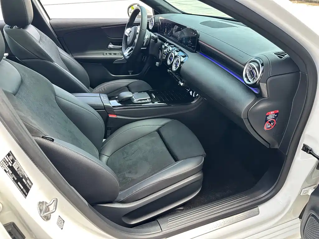 Mercedes-Benz A-Class 2022 — фото 35