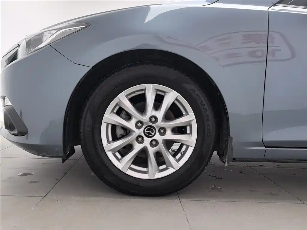 Mazda 3 Axela 2015 — фото 17