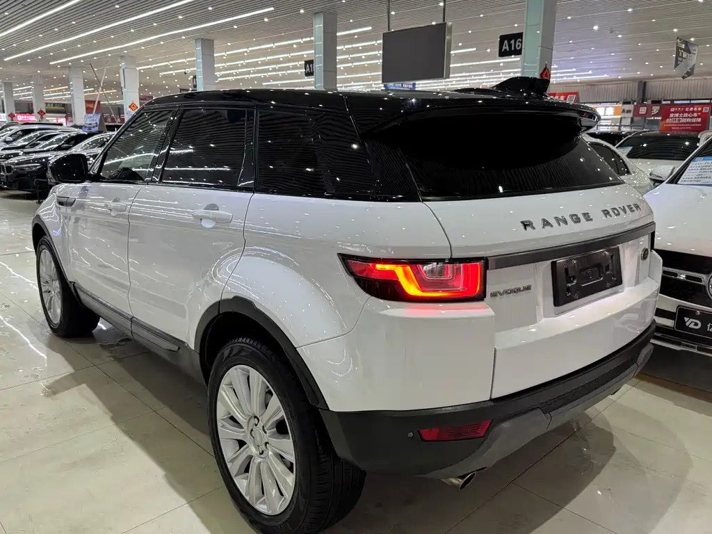 Land Rover Evoque 2019 — фото 8