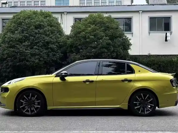 Lynk & Co 03 2021