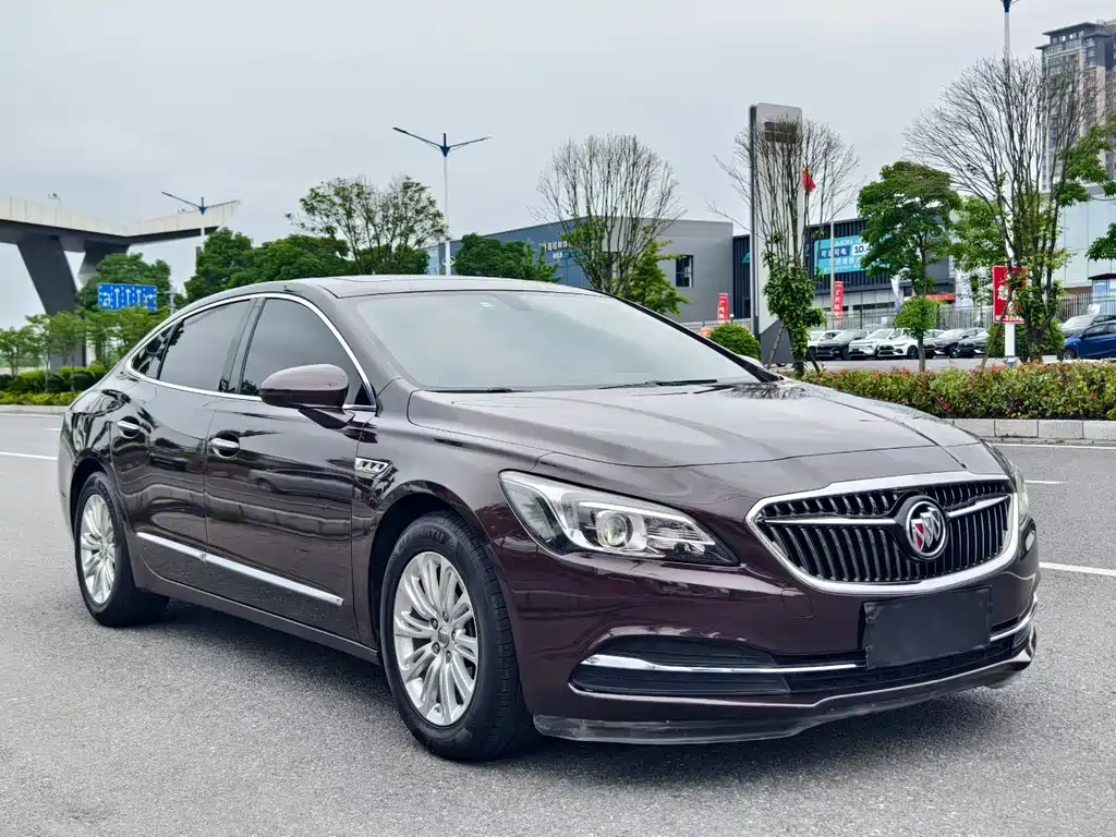 Buick LaCrosse 2017 — фото 3