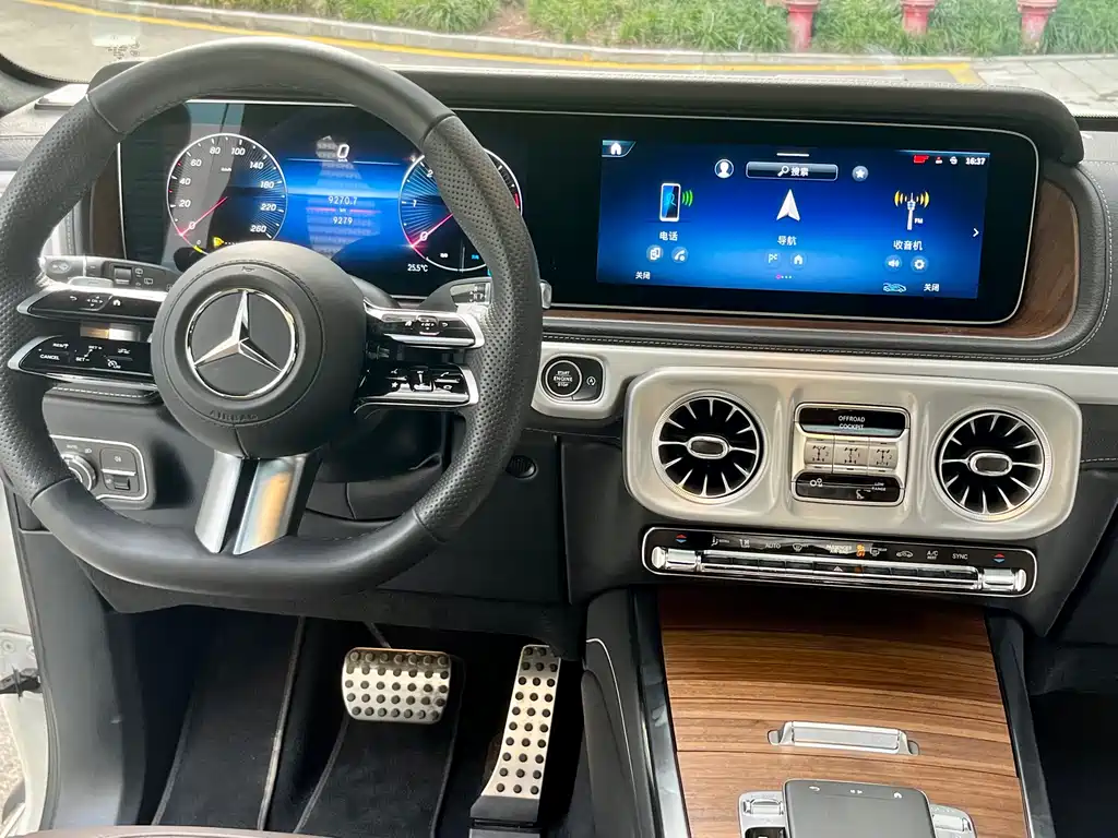 Mercedes-Benz G-Class 2025 — фото 21