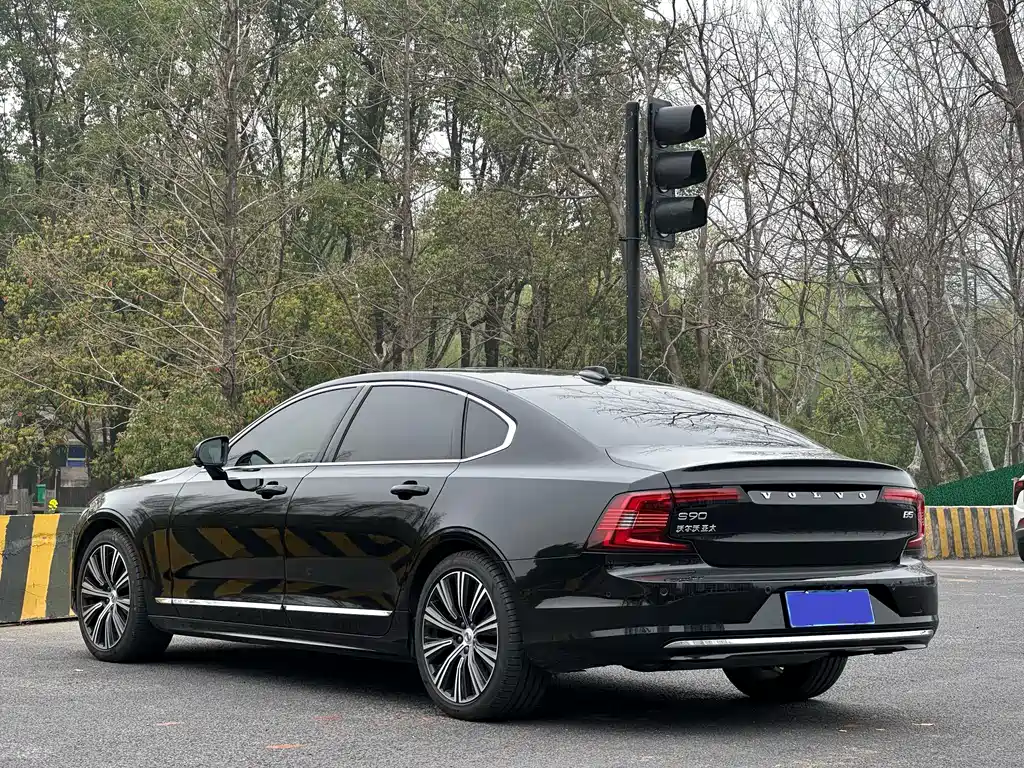Volvo S90 2024 — фото 5