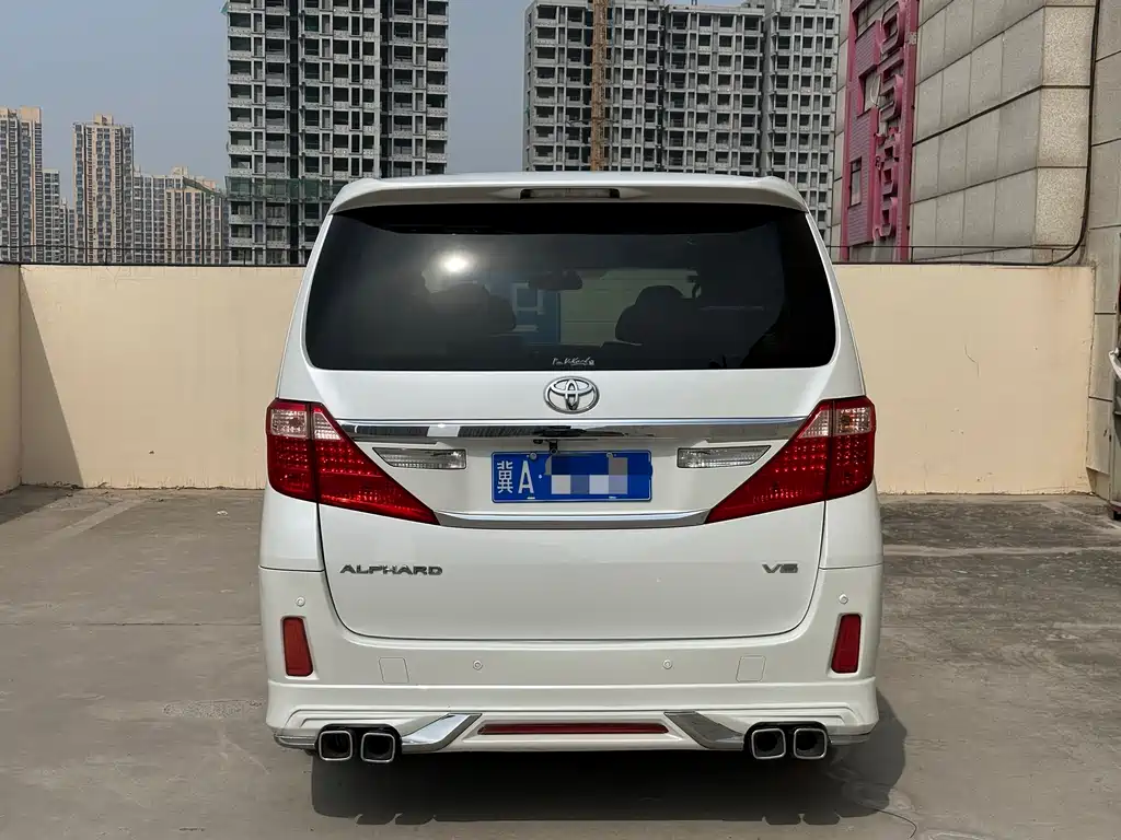 Toyota Alphard 2014 — фото 13