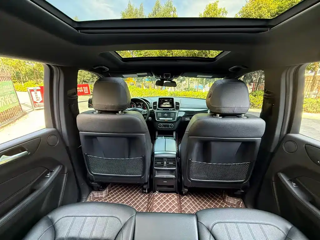 Mercedes-Benz GLS 2017 — фото 36
