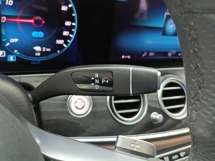 Mercedes-Benz E-Class New Energy 2022 — фото 16
