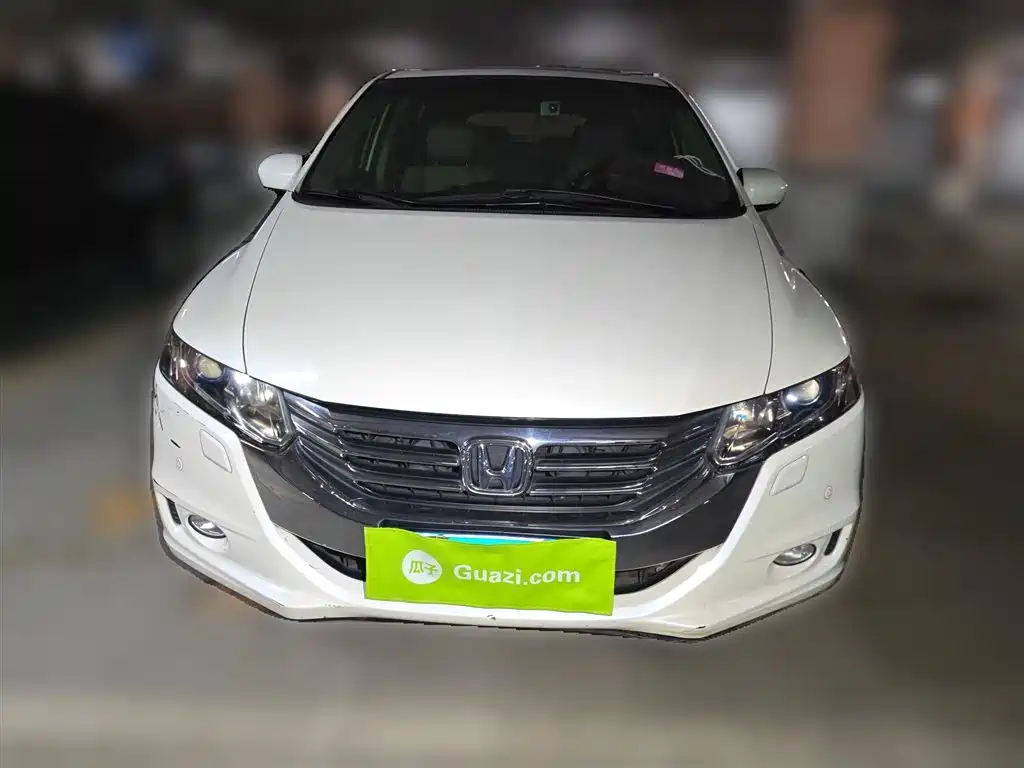 Honda Odyssey 2015 — фото 24