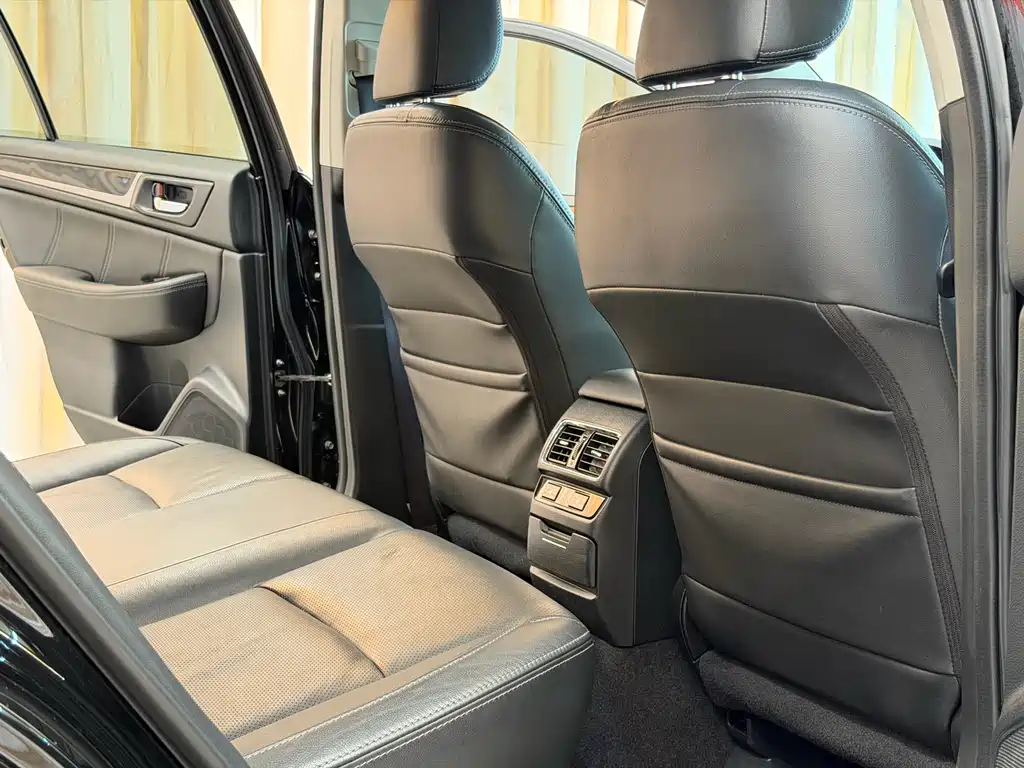 Subaru Outback 2016 — фото 15
