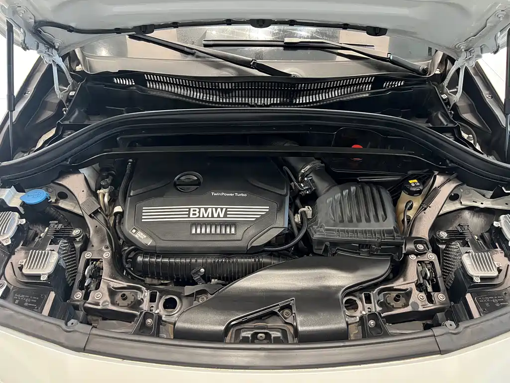 BMW X2 2022 — фото 14