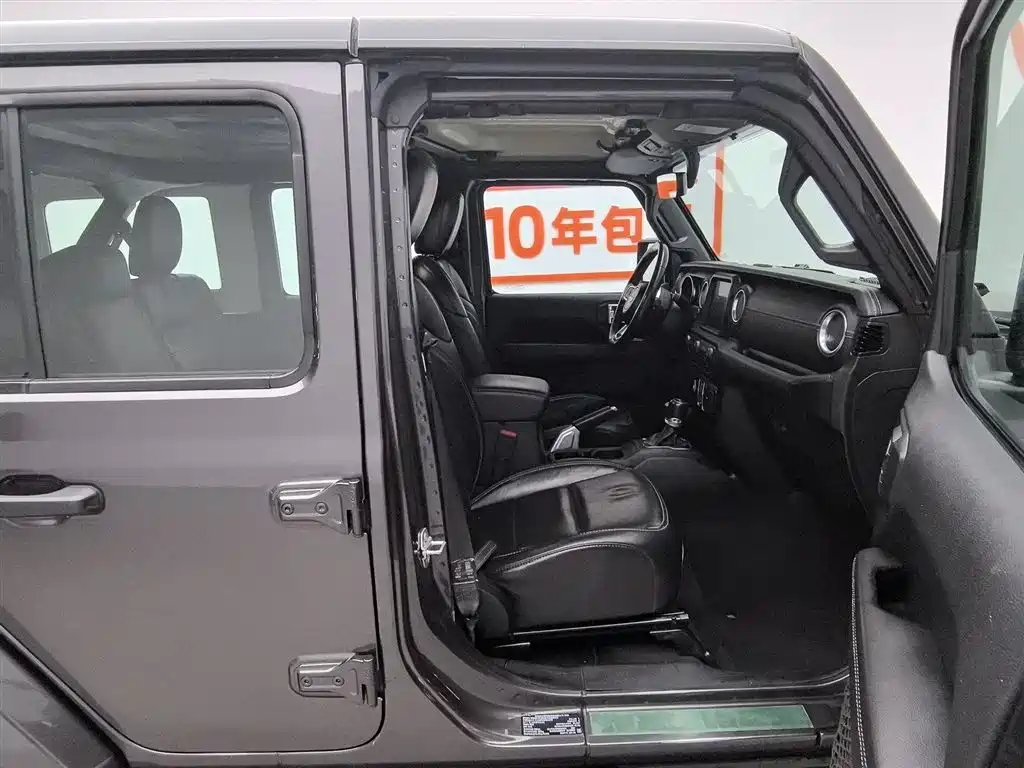 Jeep Wrangler PHEV 2021 — фото 23