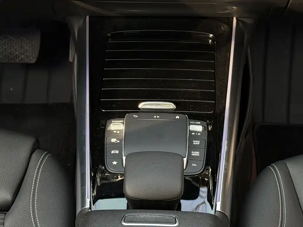 Mercedes-Benz B-Class 2023 — фото 9