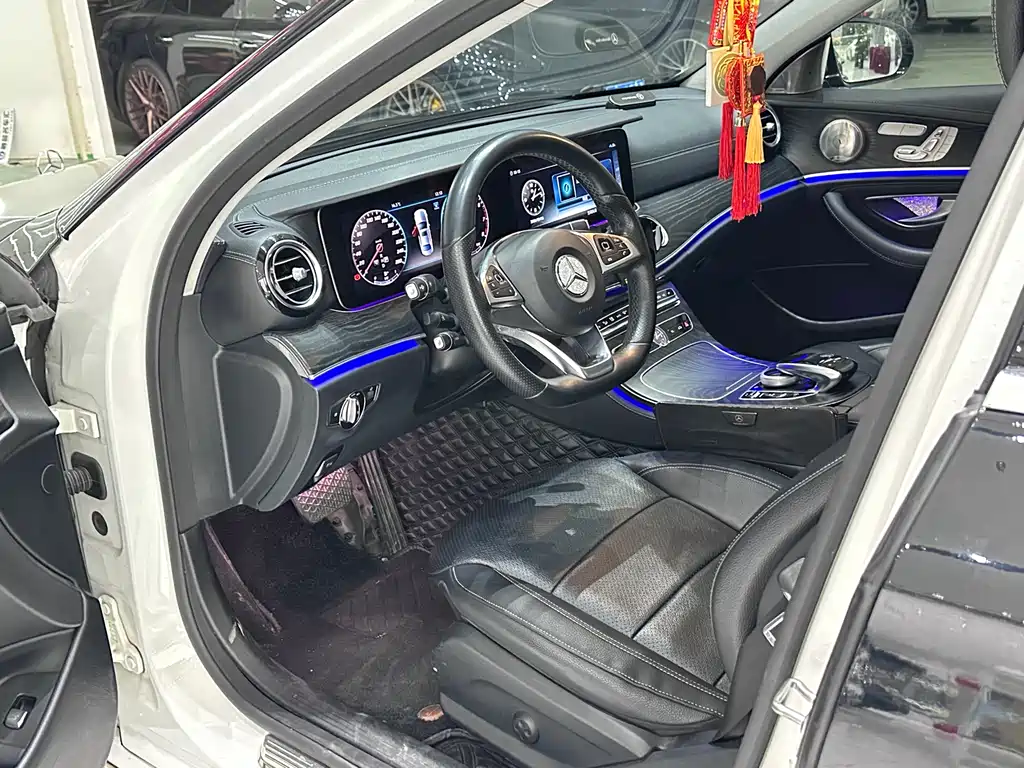 Mercedes-Benz E-Class 2018 — фото 4