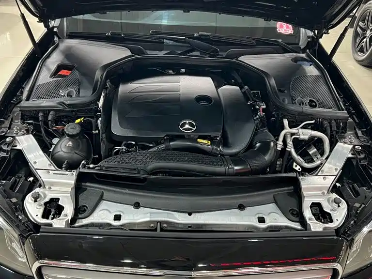 Mercedes-Benz E-Class 2019 — фото 22
