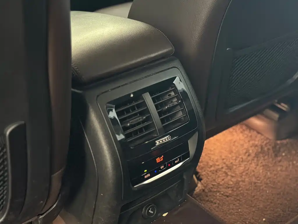 BMW X3 2019 — фото 10