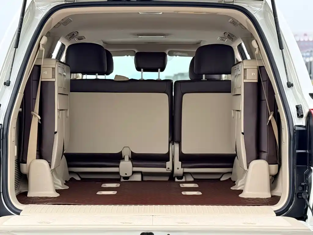 Toyota Land Cruiser 2019 — фото 14