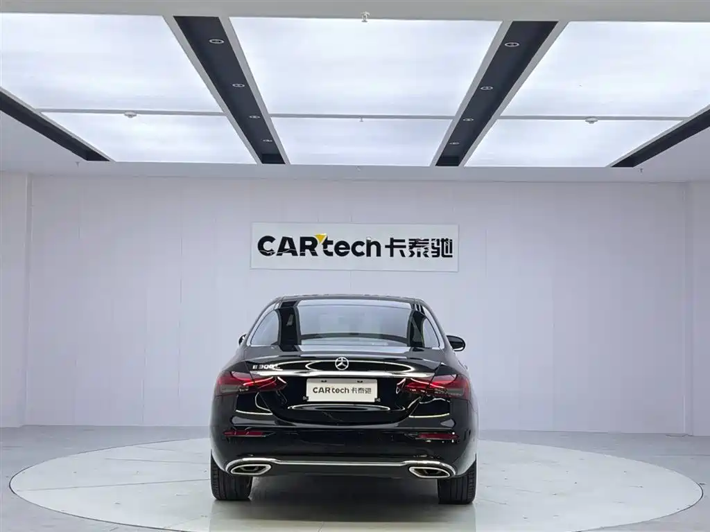 Mercedes-Benz E-Class 2023