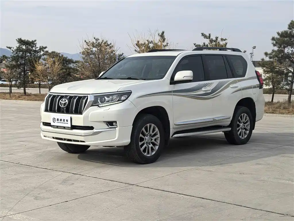 Toyota Prado 2020 — фото 1