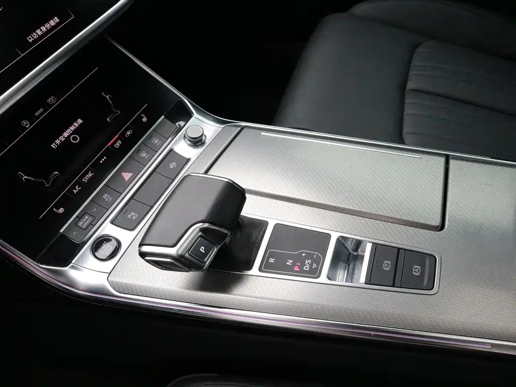 Audi A6L 2021 — фото 12