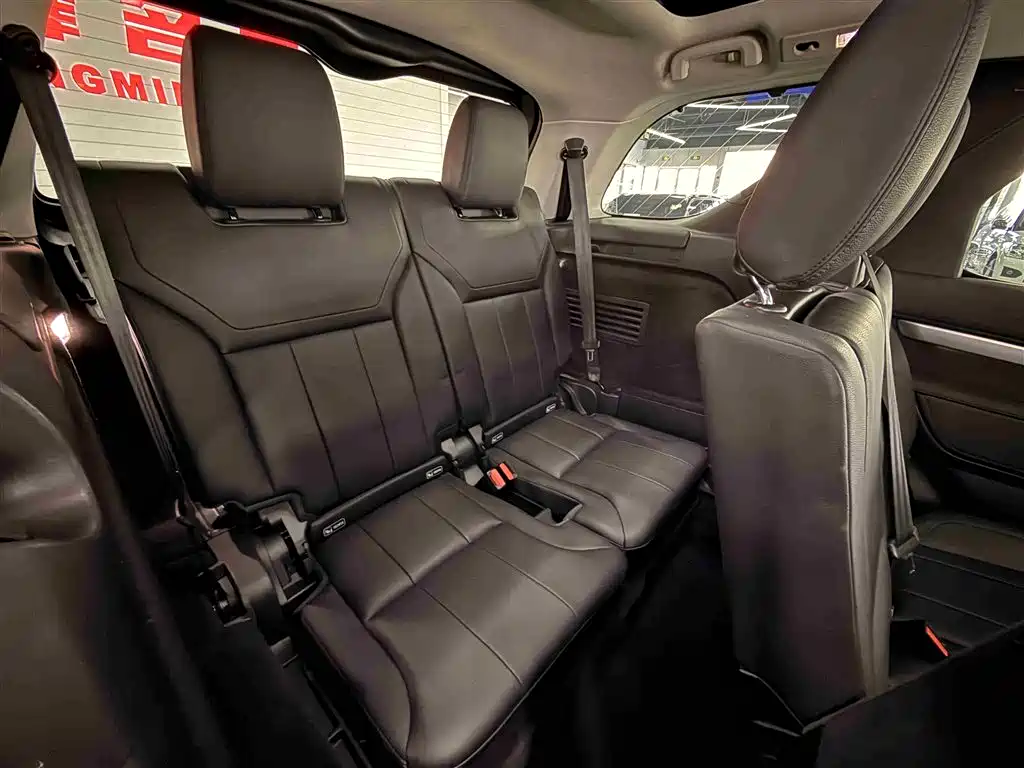 Land Rover Discovery 2020 — фото 20