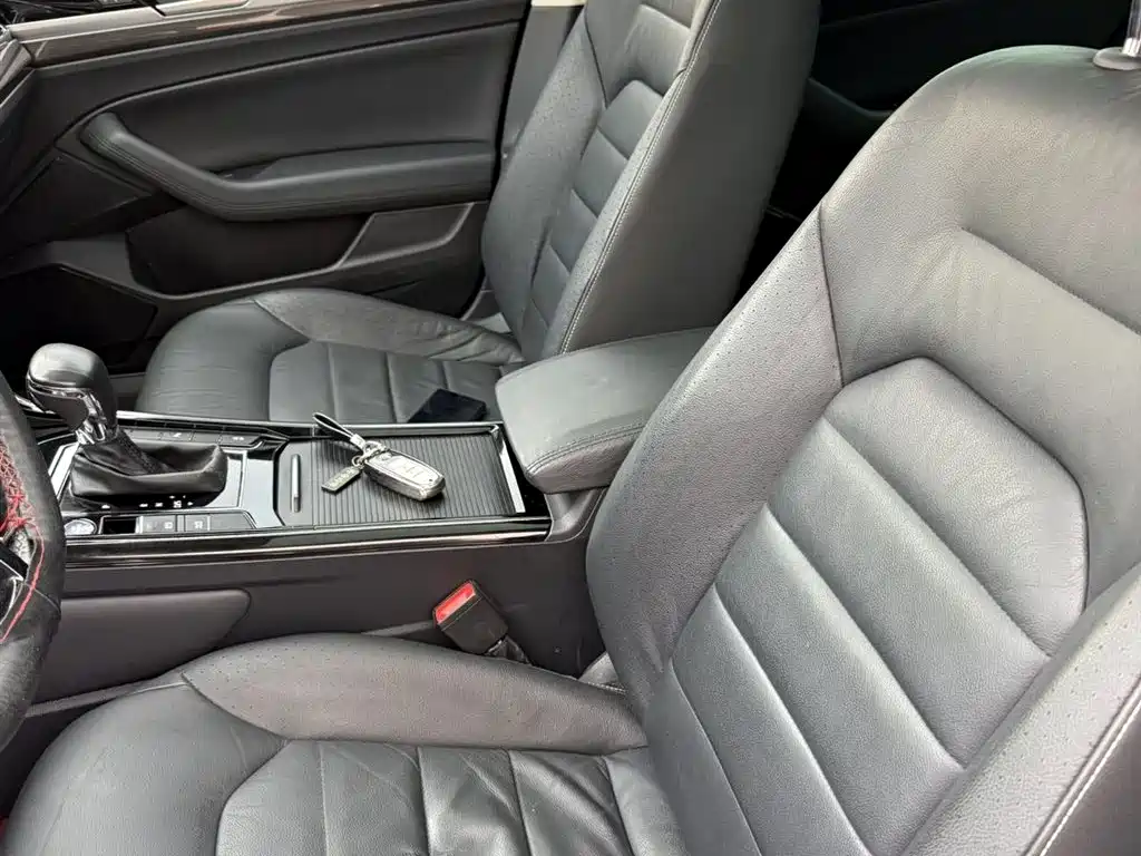 Volkswagen Phideon 2018 — фото 12