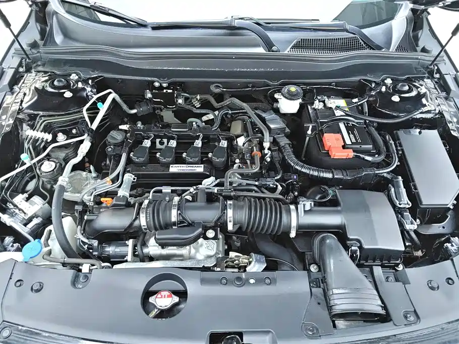 Honda Accord 2022 — фото 10