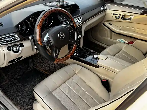 Mercedes-Benz E-Class 2015