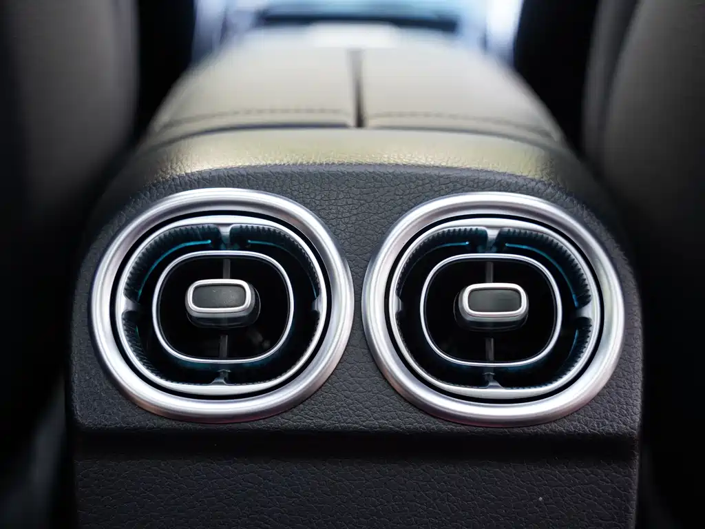 Mercedes-Benz C-Class 2022 — фото 26