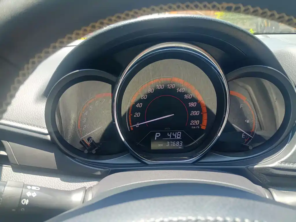 Toyota Yaris L 2022