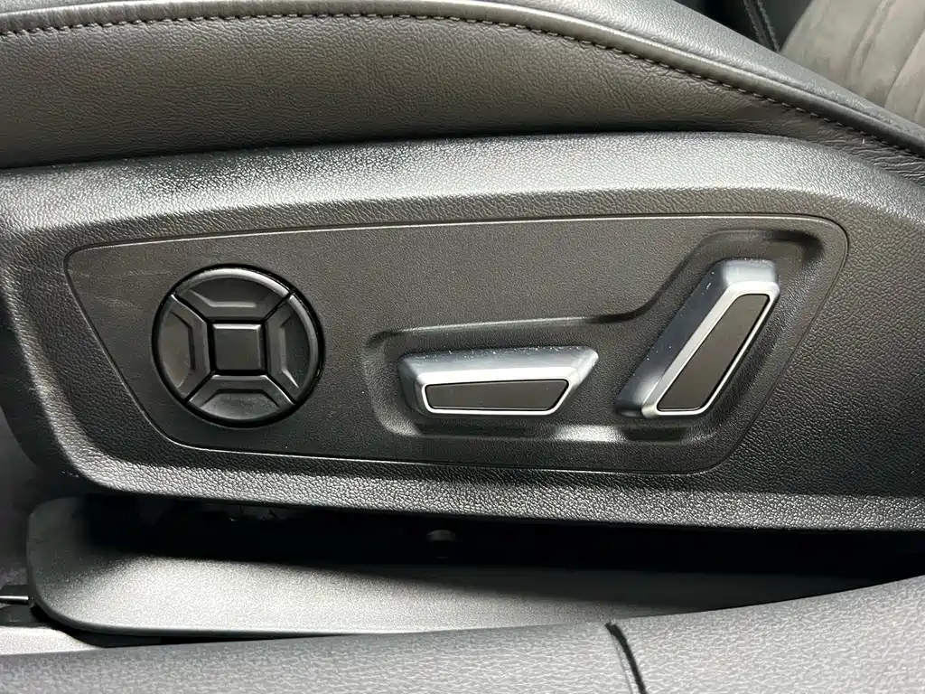 Audi A6L 2024 — фото 20