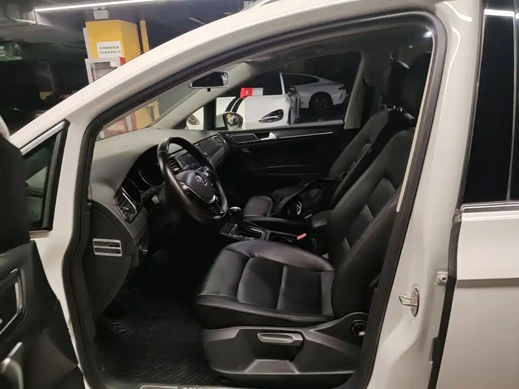 Volkswagen Golf Jialu 2017 — фото 15