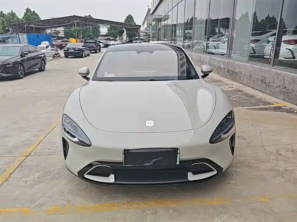 Xiaomi SU7 2024