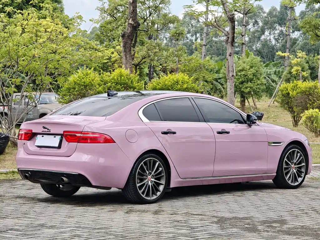 Jaguar XEL 2018 — фото 23