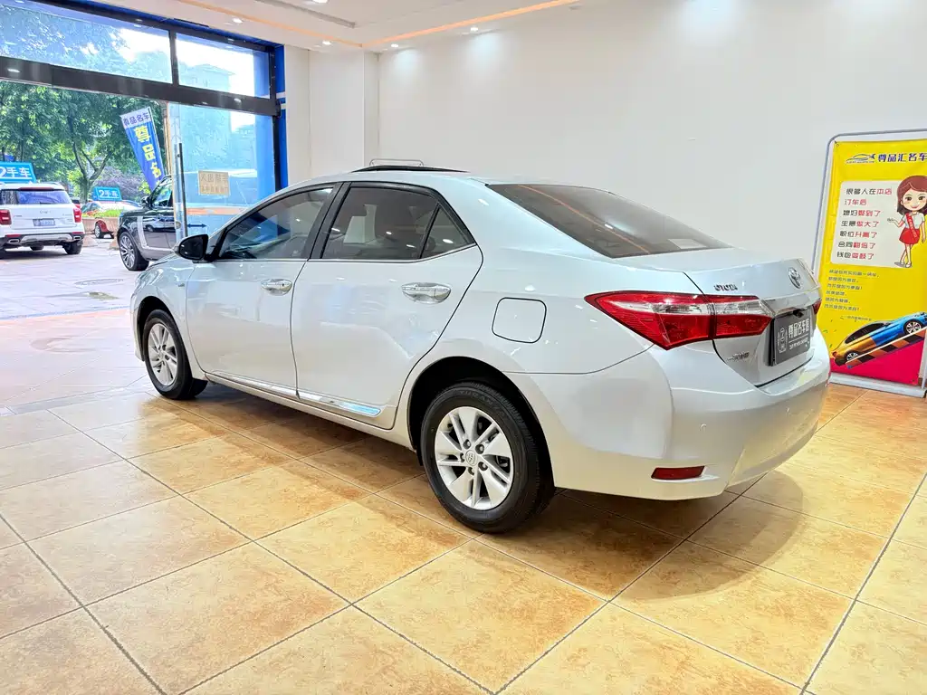 Toyota Corolla 2015 — фото 6