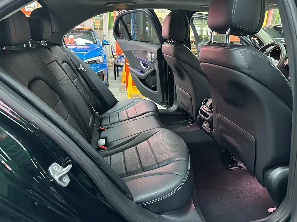 Mercedes-Benz C-Class 2021 — фото 10