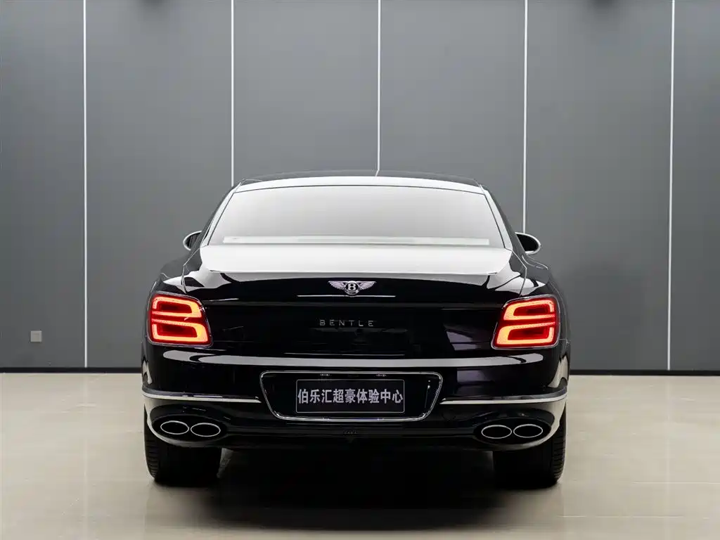 Bentley Flying Spur PHEV 2022 — фото 9