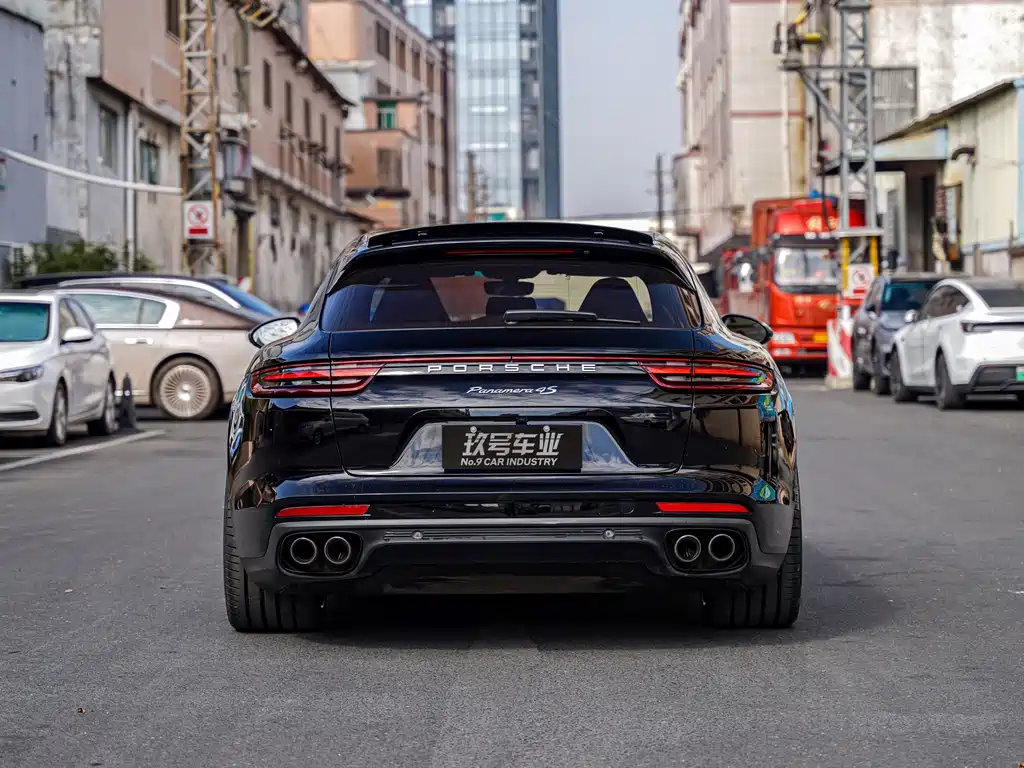 Porsche Panamera 2019 — фото 4