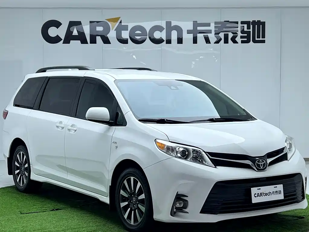 Toyota Sienna 2019 — фото 6