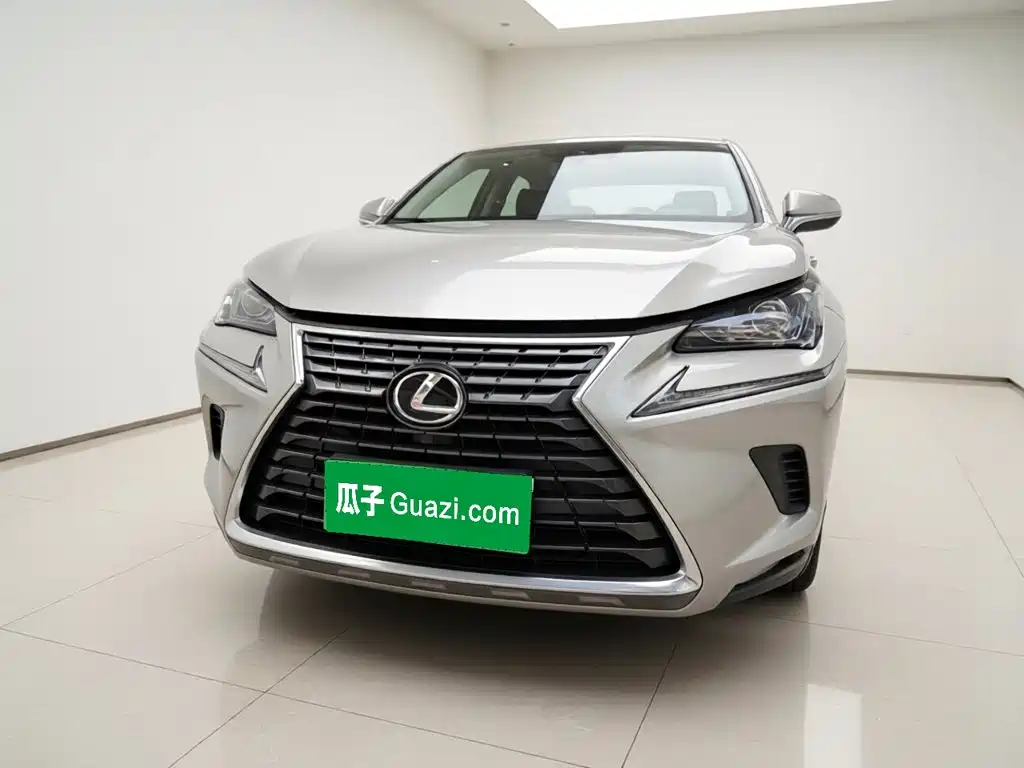 Lexus NX 2021
