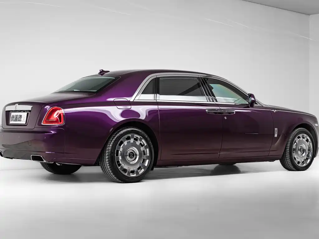 Rolls-Royce Ghost 2014 — фото 9